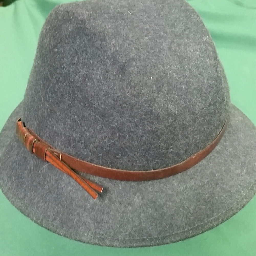 Charcoal gray wool hat